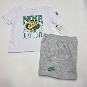 NEW Nike baby boy tee and shorts set size 18 months
